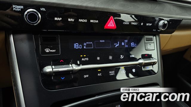 Kia Carnival (IV) Gasoline 9-Seater Prestige 2023 — фото 21