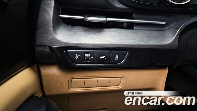 Kia Carnival (IV) Gasoline 9-Seater Prestige 2023 — фото 22