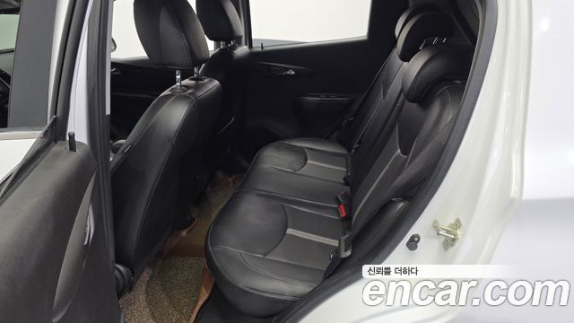 Chevrolet Spark My Fit Edition Premier 2019 — фото 11