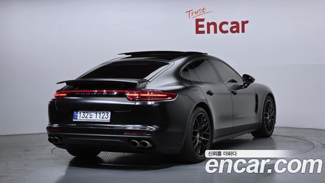Porsche Panamera (971) 3.0 AWD 2018 — фото 2