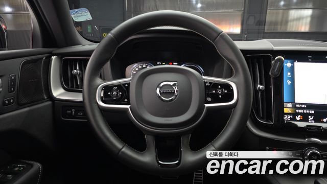 Volvo XC60 (II) T8 R-Design 2021 — фото 17
