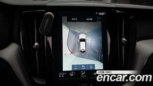 Volvo XC60 (II) T8 R-Design 2021 — фото 19