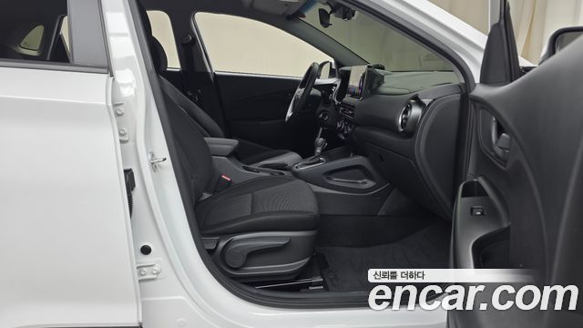 Hyundai Kona Gasoline 1.6 Turbo 2WD Smart 2022 — фото 11