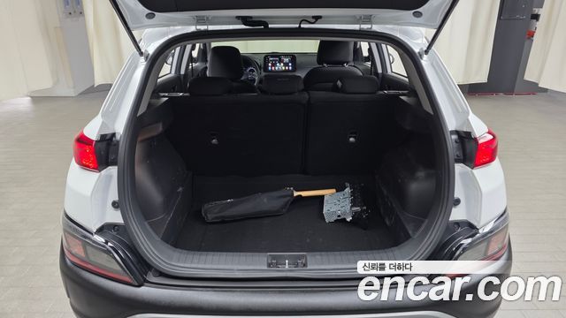 Hyundai Kona Gasoline 1.6 Turbo 2WD Smart 2022 — фото 20