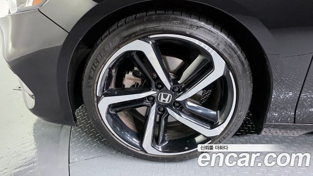 Honda Accord (X) 2.0 Turbo Sport 2018 — фото 5