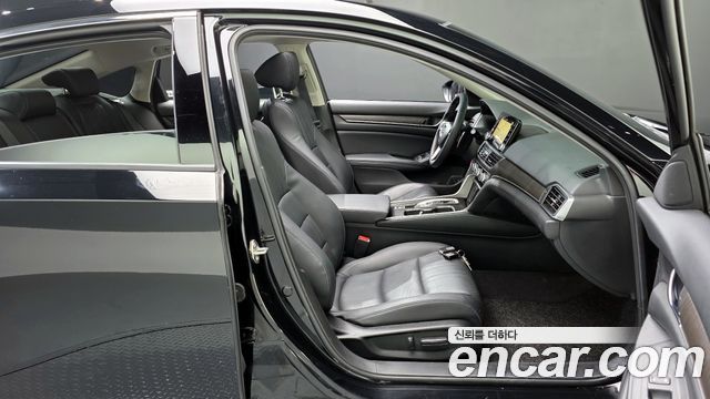 Honda Accord (X) 2.0 Turbo Sport 2018 — фото 10