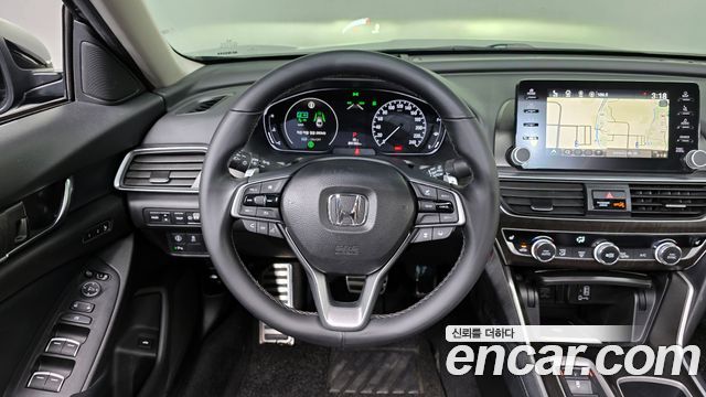 Honda Accord (X) 2.0 Turbo Sport 2018 — фото 17