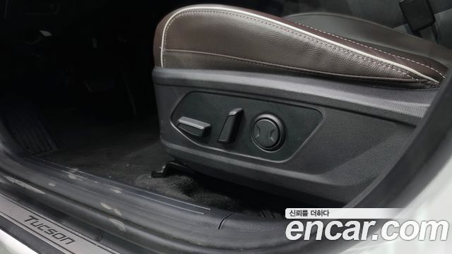 Hyundai Tucson (NX4) Gasoline 1.6 Turbo 2WD Inspiration 2021 — фото 18