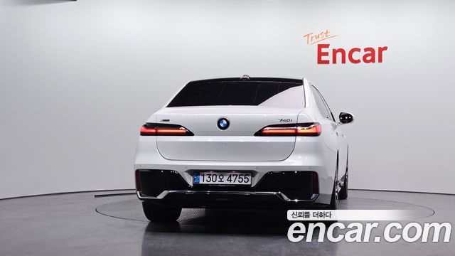 BMW 7 Series (G70) 740i xDrive M Sport 2025 — фото 4