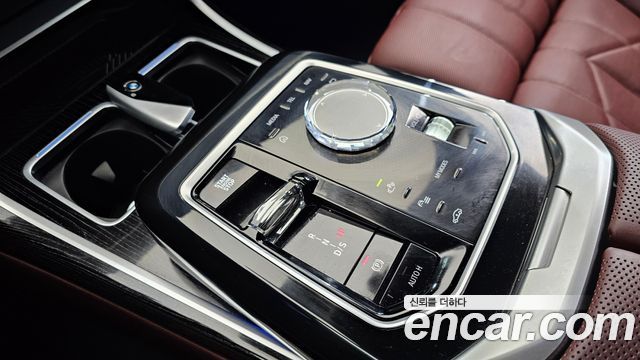 BMW 7 Series (G70) 740i xDrive M Sport 2025 — фото 9