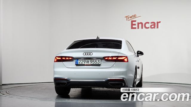 Audi A5 (F5) 40 TDI Quattro Premium Coupe 2022 — фото 4