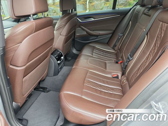 BMW 5 Series (G30) 530i xDrive M Sport Package 2021 — фото 17