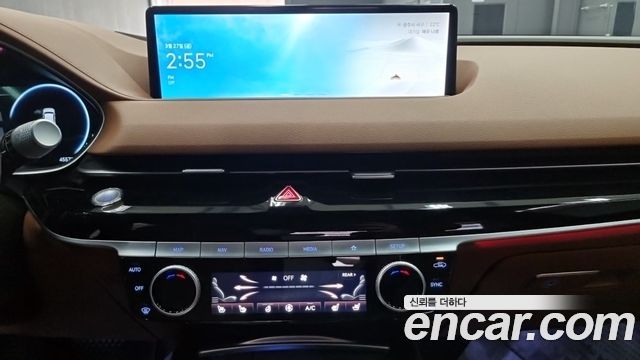 Genesis G80 (RG3) Gasoline 2.5 Turbo AWD 2022 — фото 17
