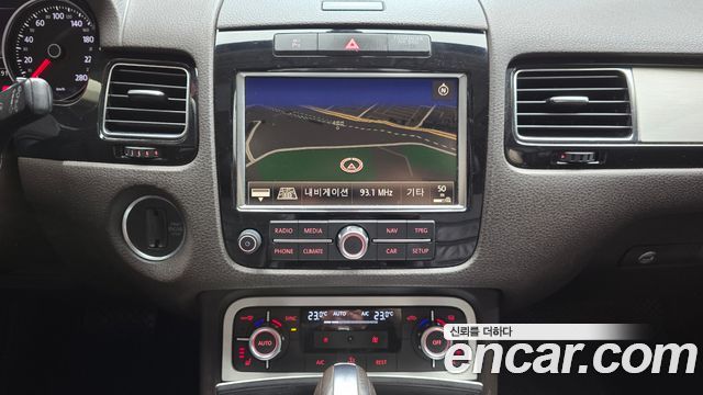 Volkswagen Touareg V6 3.0 TDI Bluemotion 7P5 2014 — фото 15