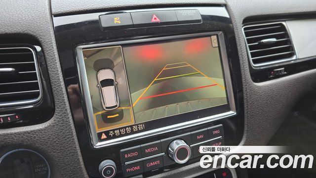 Volkswagen Touareg V6 3.0 TDI Bluemotion 7P5 2014 — фото 16
