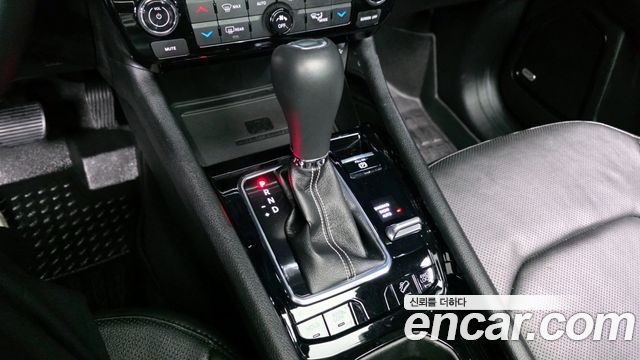 Jeep Compass (II) S 2.4 AWD 2022 — фото 9