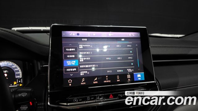 Jeep Compass (II) S 2.4 AWD 2022 — фото 16
