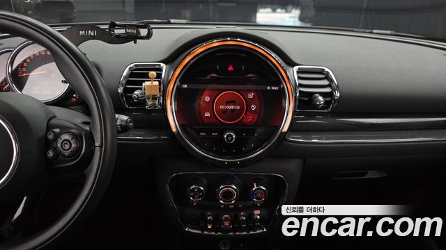 MINI Cooper Clubman Standard 2nd 2021 — фото 15