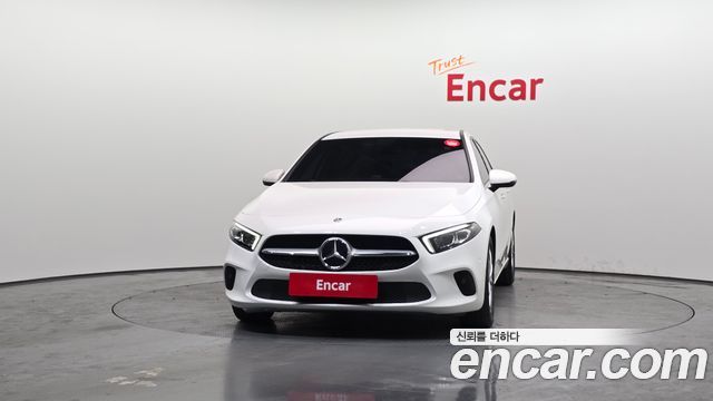 Mercedes-Benz A-Class (W177) A220 Hatchback 2020 — фото 3