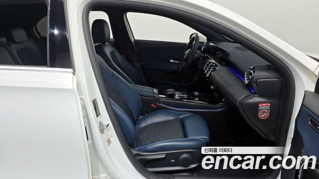 Mercedes-Benz A-Class (W177) A220 Hatchback 2020 — фото 11