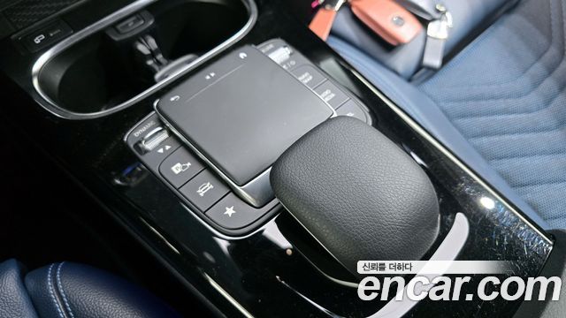 Mercedes-Benz A-Class (W177) A220 Hatchback 2020 — фото 17