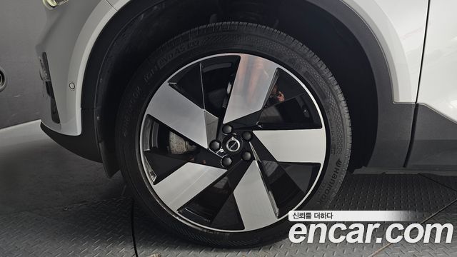 Volvo C40 Recharge Twin Ultimate 2022 — фото 5