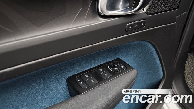Volvo C40 Recharge Twin Ultimate 2022 — фото 17