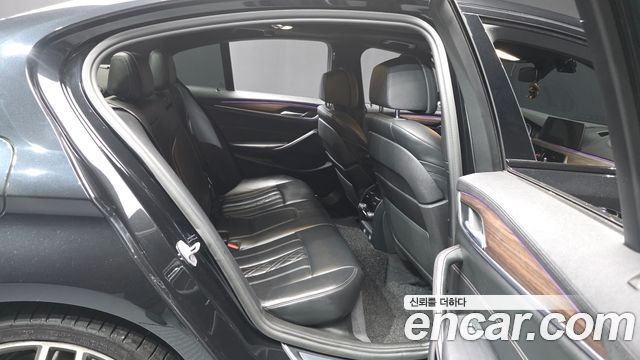 BMW 5 Series (G30) 520d M Sport Package Plus 2017 — фото 16