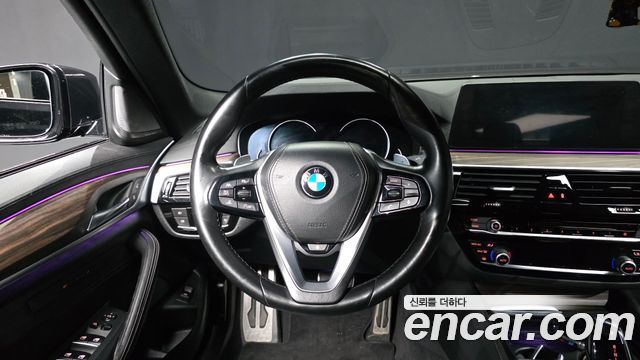 BMW 5 Series (G30) 520d M Sport Package Plus 2017 — фото 17
