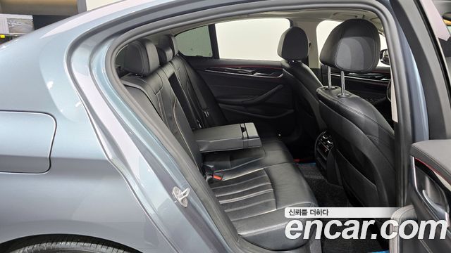 BMW 5 Series (G30) 520d Luxury Special Edition 2018 — фото 12