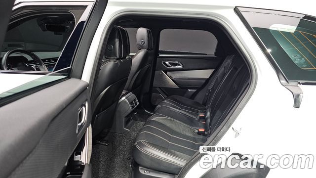 Land Rover Range Rover Velar 3.0 D300 R-Dynamic SE 2019 — фото 15