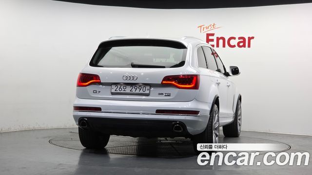 Audi Q7 35 TDI Quattro Dynamic 4L 2015 — фото 4