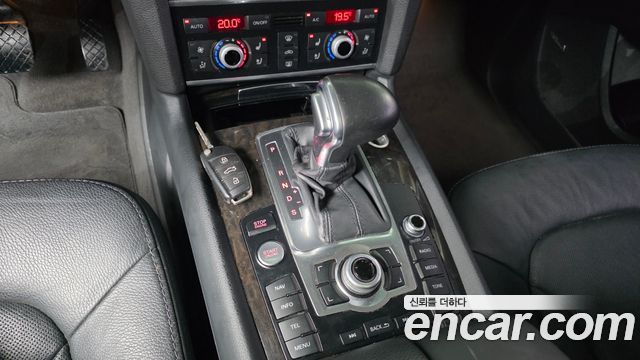 Audi Q7 35 TDI Quattro Dynamic 4L 2015 — фото 9