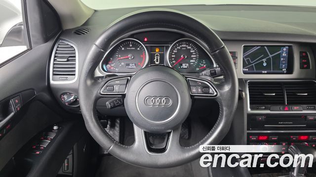 Audi Q7 35 TDI Quattro Dynamic 4L 2015 — фото 13