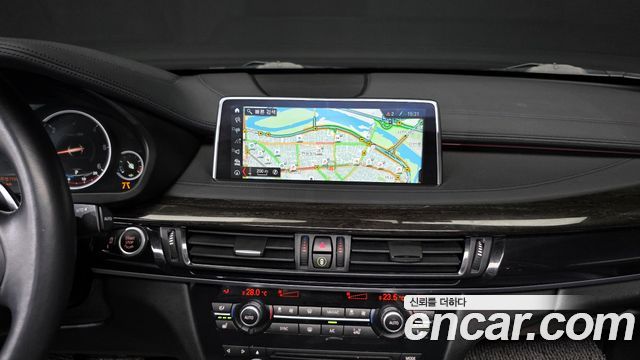 BMW X6 (F16) xDrive 30d 2018 — фото 18