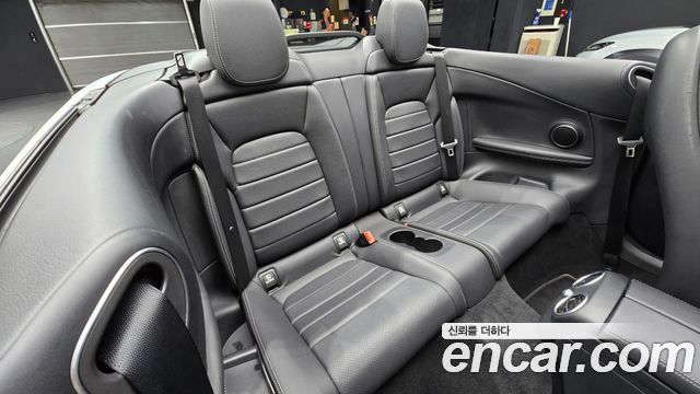 Mercedes-Benz C-Class (W205) C200 Cabriolet 2020 — фото 32