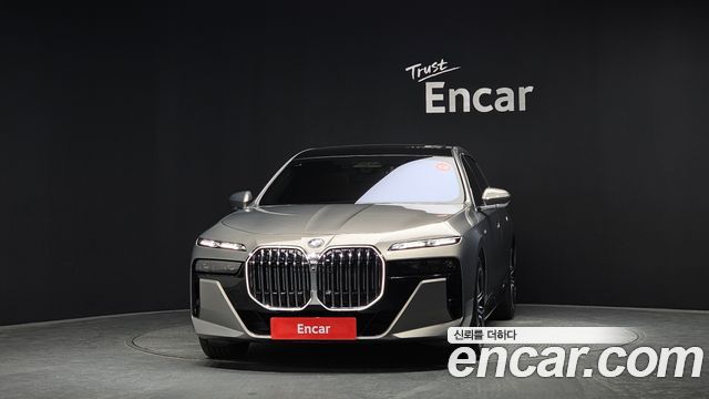BMW 7 Series (G70) 740i xDrive M Sport 2024 — фото 3