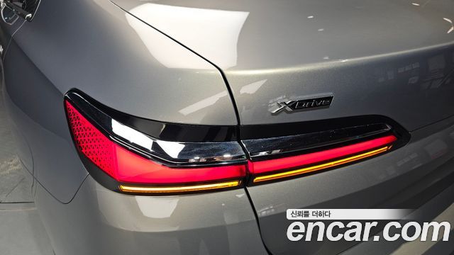 BMW 7 Series (G70) 740i xDrive M Sport 2024 — фото 29