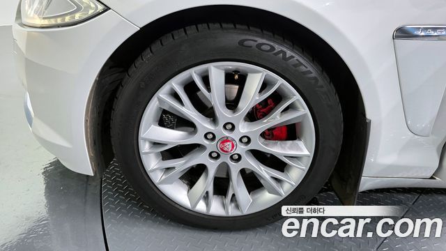 Jaguar XF 3.0D Luxury X250 2014 — фото 5