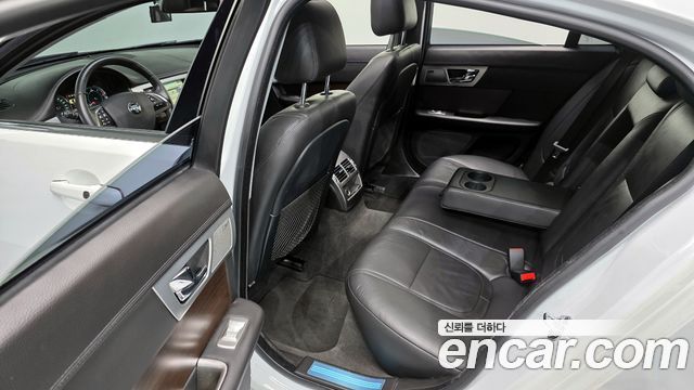 Jaguar XF 3.0D Luxury X250 2014 — фото 12