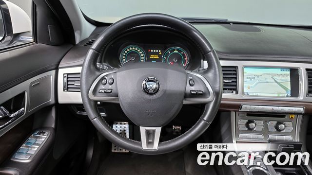 Jaguar XF 3.0D Luxury X250 2014 — фото 13
