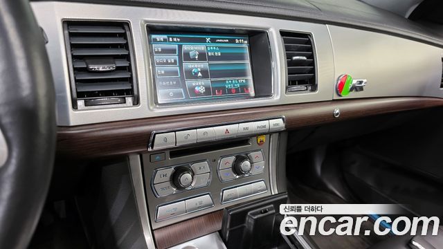 Jaguar XF 3.0D Luxury X250 2014 — фото 15