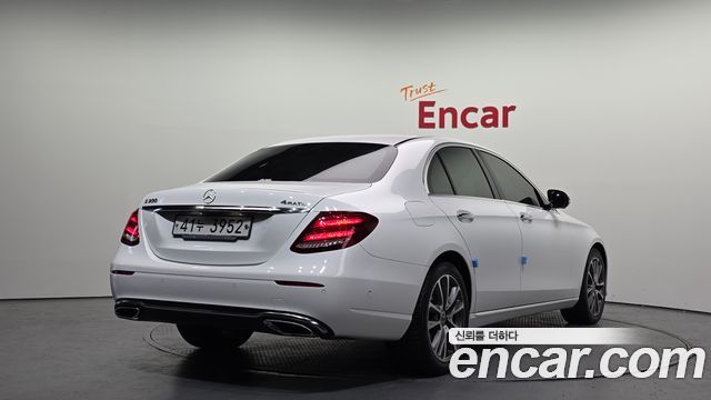 Mercedes-Benz E-Class (W213) E300 4MATIC Avnatgarde 2019 — фото 2
