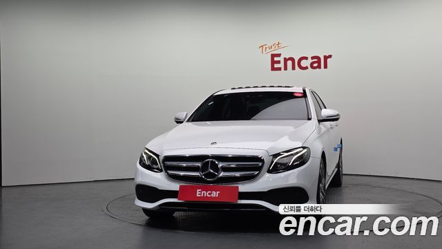 Mercedes-Benz E-Class (W213) E300 4MATIC Avnatgarde 2019 — фото 3