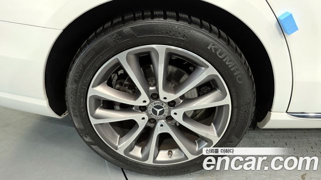 Mercedes-Benz E-Class (W213) E300 4MATIC Avnatgarde 2019 — фото 5