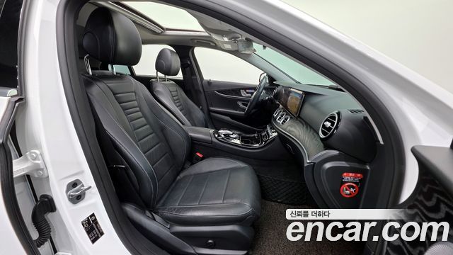 Mercedes-Benz E-Class (W213) E300 4MATIC Avnatgarde 2019 — фото 10