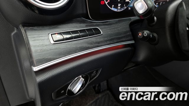 Mercedes-Benz E-Class (W213) E300 4MATIC Avnatgarde 2019 — фото 14