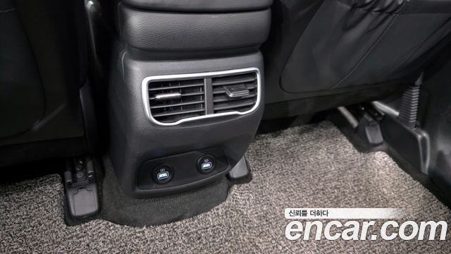 Hyundai Santa Fe Diesel 2.2 2WD Prestige 2021 — фото 37