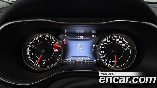 Jeep Cherokee (KL) 2.4 Limited AWD 2021 — фото 8
