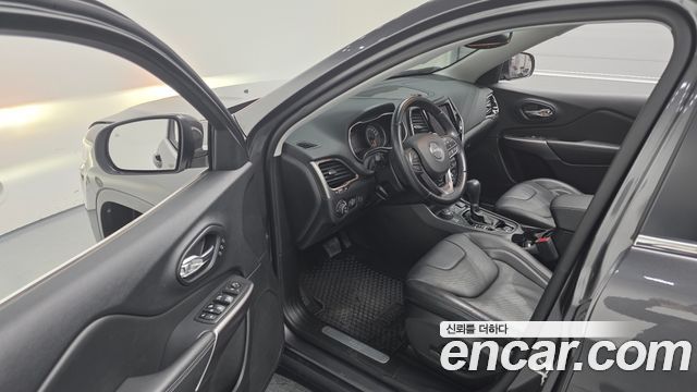 Jeep Cherokee (KL) 2.4 Limited AWD 2021 — фото 10